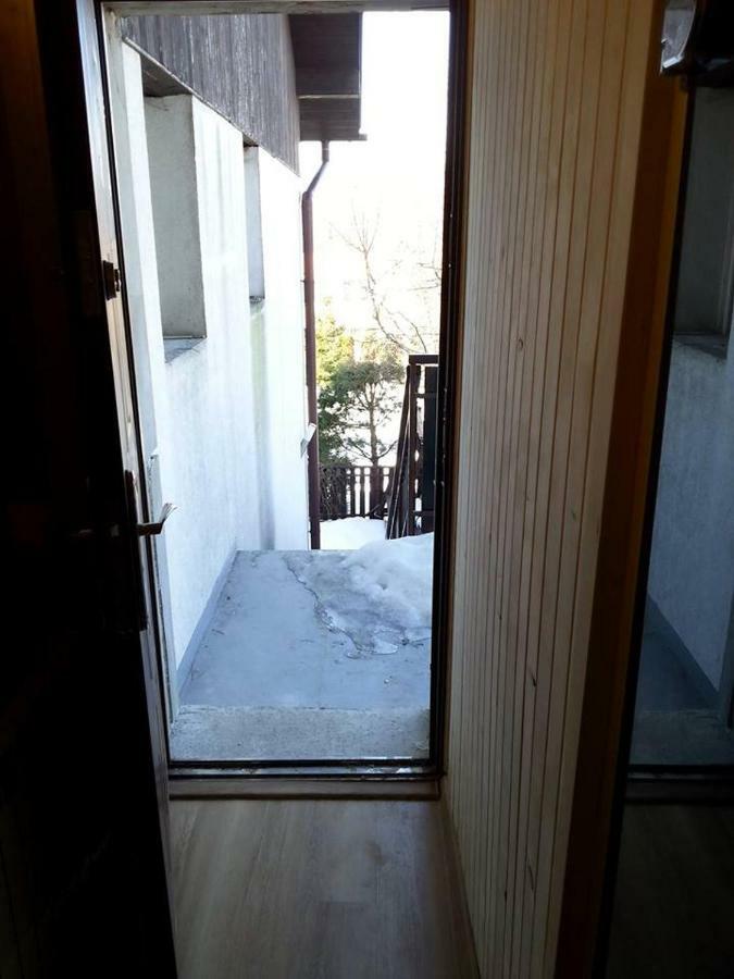 Pokoje Goscinne U Janusza Cisownica Kültér fotó